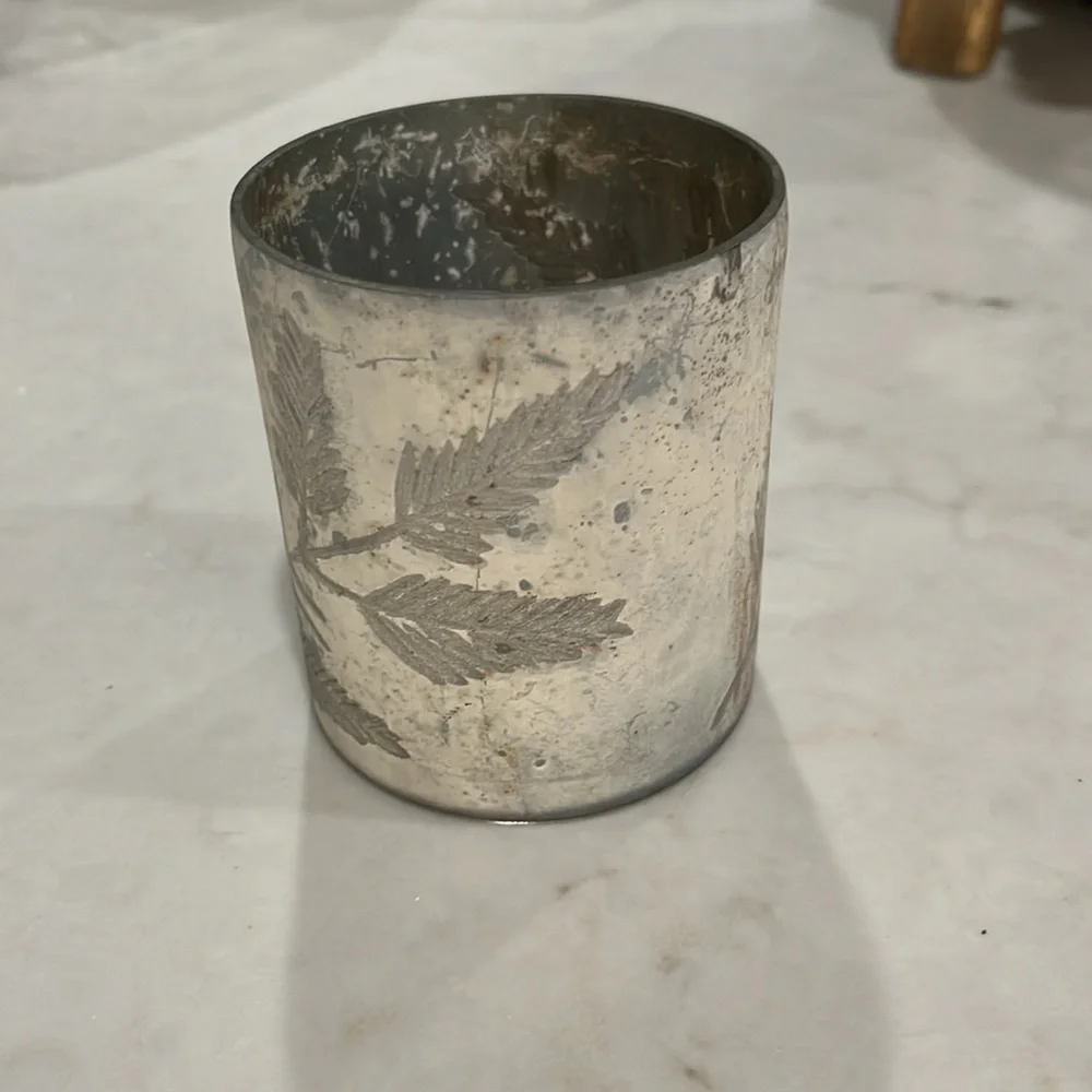 Creative Co-Op Glass Votive Holder with Etched Leaf Pattern/NWOT